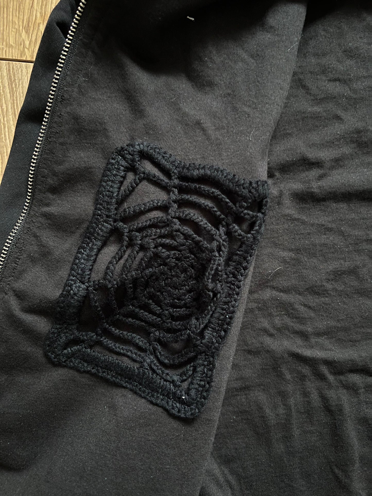 SPIDERWEB CRAFTING GAME ZIP UP