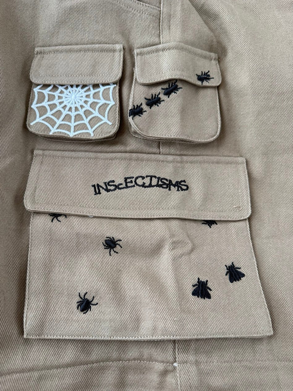 Insectisms woodlice destroy hybrid cargos