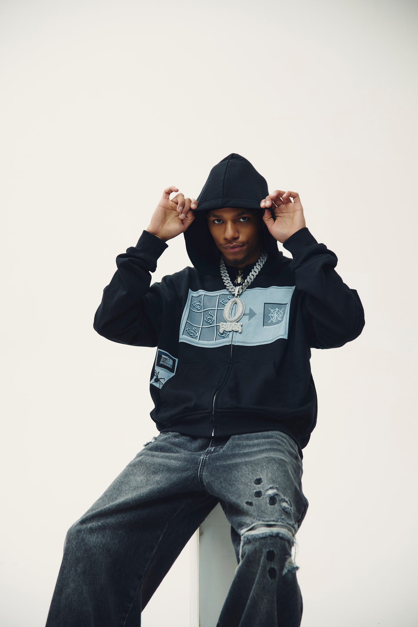 ESCAPISMS BLACK WASHED JEANS