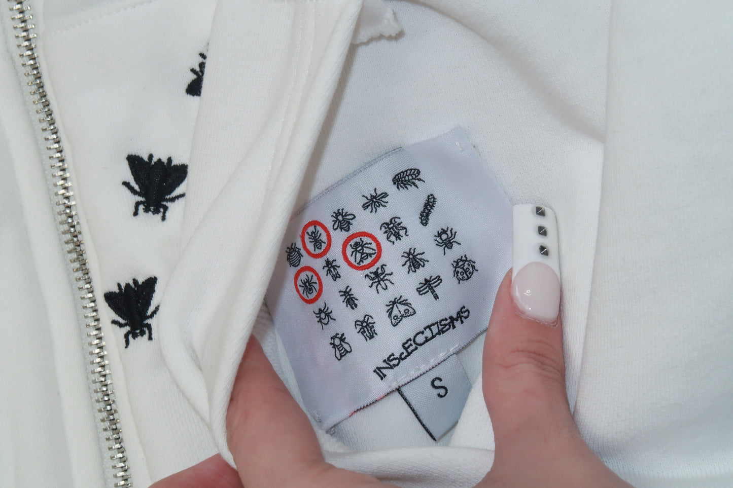 DOMESTIC REVERSIBLE BUGS FUR WHITE